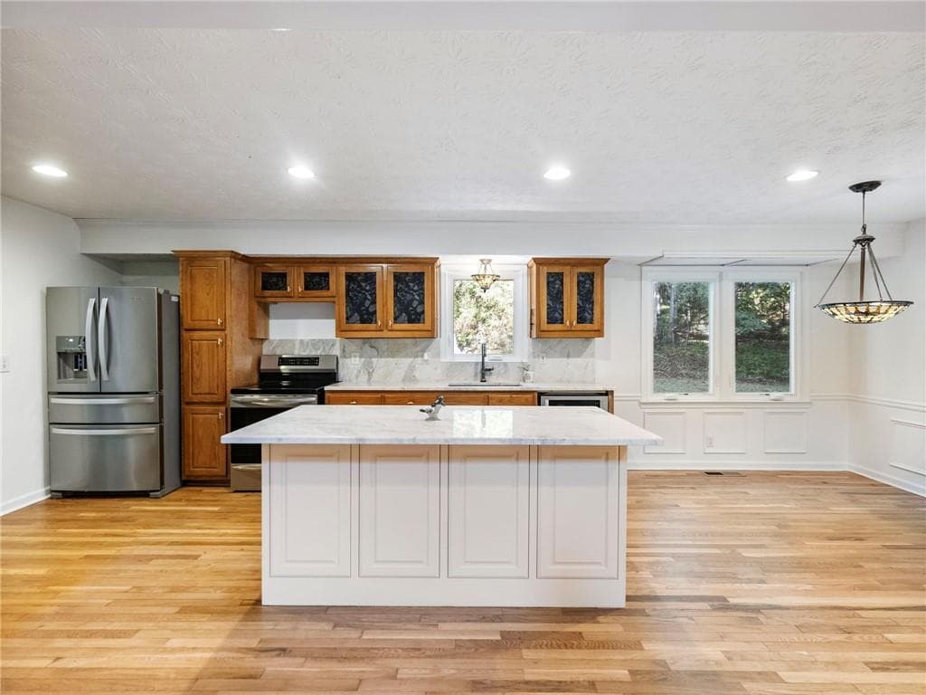 3 bedroom, 3 bathroom, 2,374 sq ft single family residence for sale at 7389 Williams Road, Flowery Branch, GA 30542 — photo 6