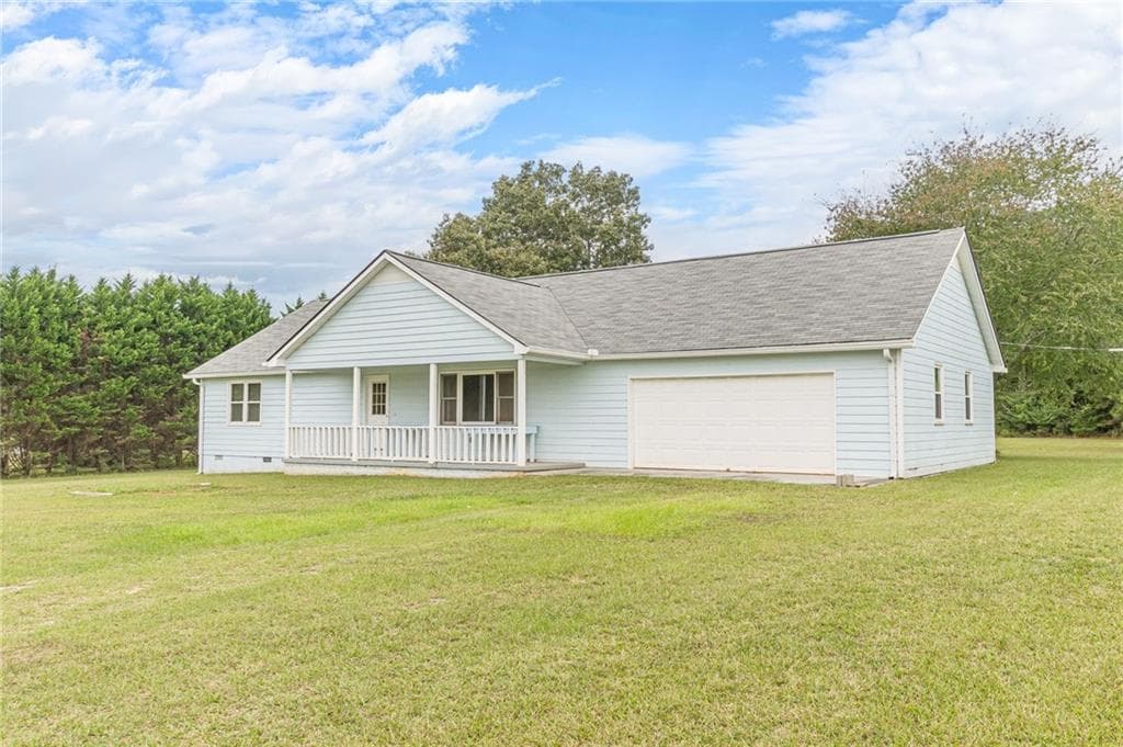 3 bedroom, 2 bathroom, 1,728 sq ft single family residence under contract at 1701 Beeks Road, Williamson, GA 30292 — photo 3
