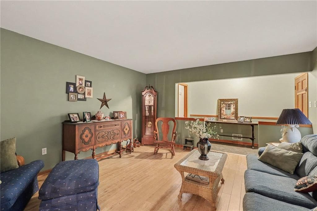 3 bedroom, 2 bathroom, 1,650 sq ft single family residence for sale at 1708 Norden Road, Riverdale, GA 30296 — photo 8