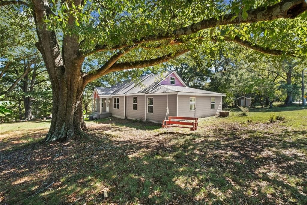 7 bedroom, 4 bathroom, 1,882 sq ft single family residence for sale at 210 Shaw Road SW, Adairsville, GA 30103 — photo 3