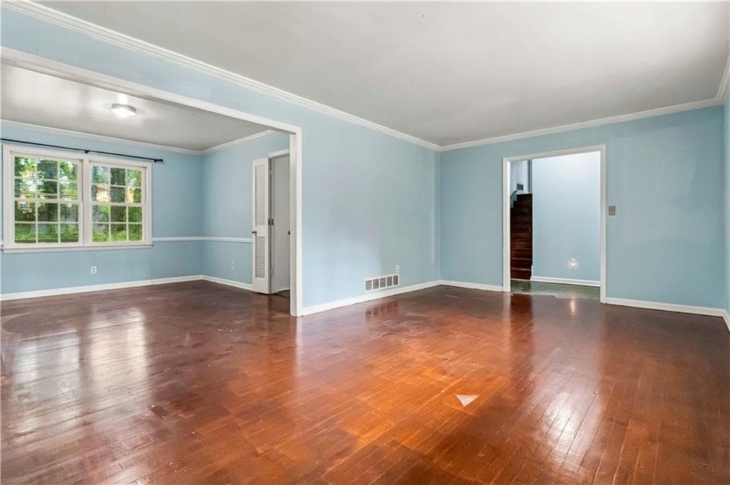 4 bedroom, 3 bathroom, 2,228 sq ft single family residence for sale at 4258 Executive Drive, Stone Mountain, GA 30083 — photo 7