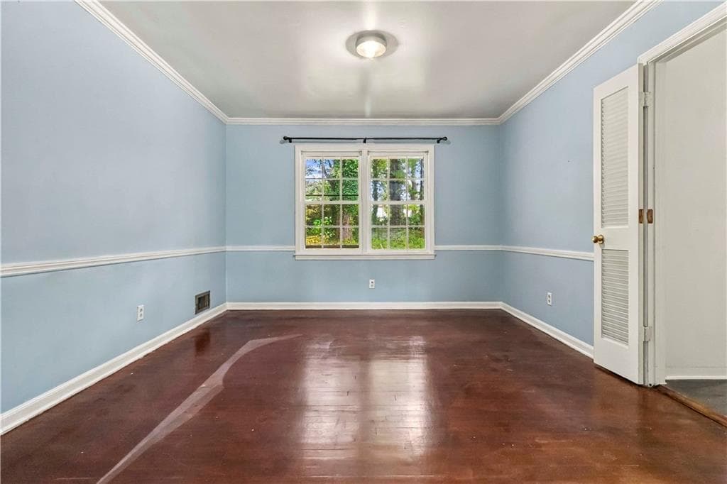 4 bedroom, 3 bathroom, 2,228 sq ft single family residence for sale at 4258 Executive Drive, Stone Mountain, GA 30083 — photo 8