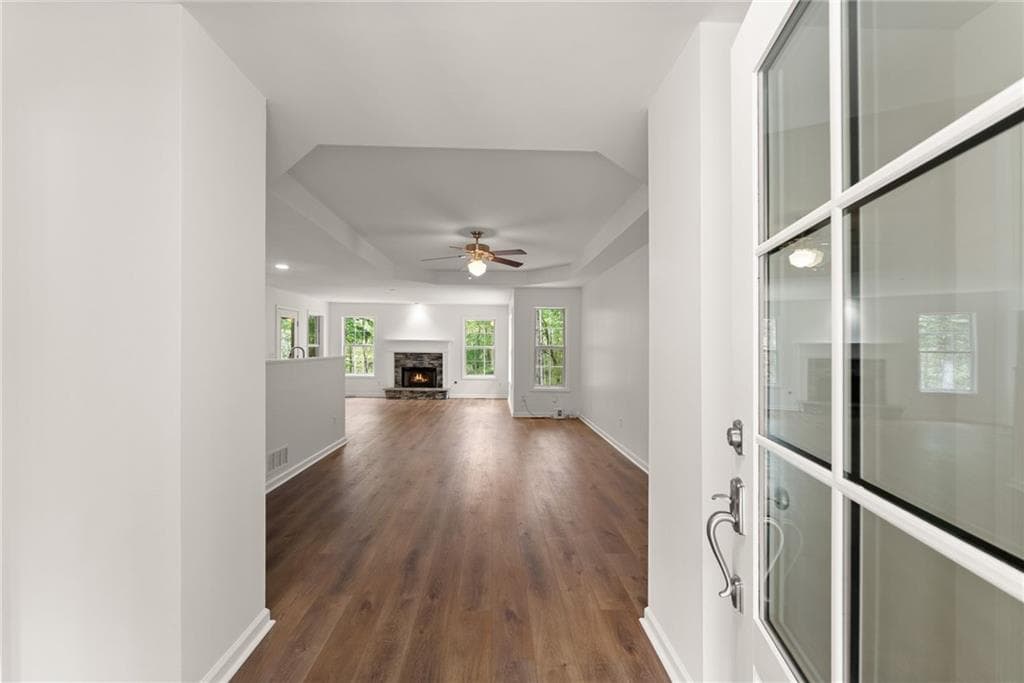 4 bedroom, 3 bathroom, 3,860 sq ft single family residence for sale at 7435 Ivy Grove Street, Cumming, GA 30040 — photo 9