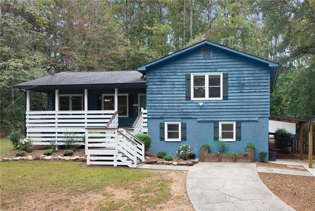 3 bedroom, 2 bathroom, 1,657 sq ft single family residence for sale at 6804 Union Hil Road, Canton, GA 30115