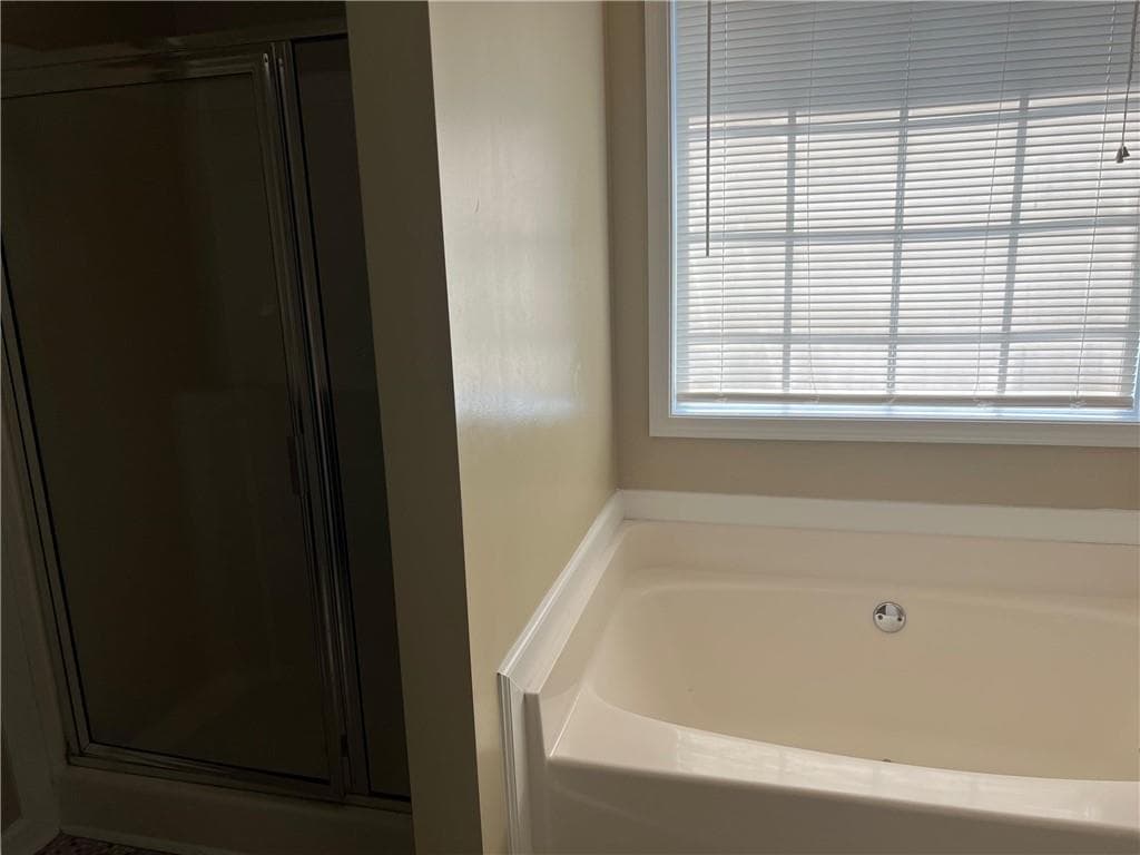 5 bedroom, 4 bathroom, 2,950 sq ft single family residence for rent at 6321 stewart ridge, Buford, GA 30518 for $2,395 a month — photo 7