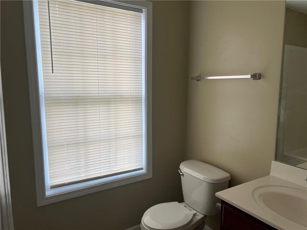 5 bedroom, 4 bathroom, 2,950 sq ft single family residence for rent at 6321 stewart ridge, Buford, GA 30518 for $2,395 a month — photo 9