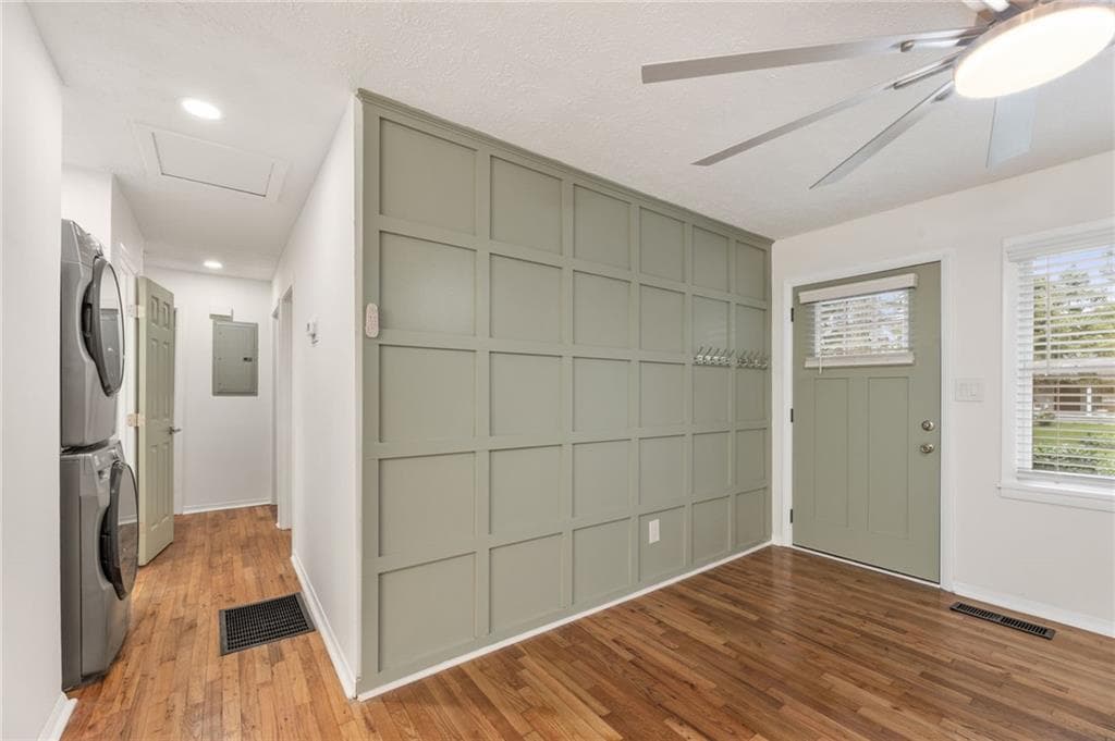 4 bedroom, 3 bathroom, 1,095 sq ft single family residence for sale at 876 Bolton Place, Atlanta, GA 30331 — photo 4