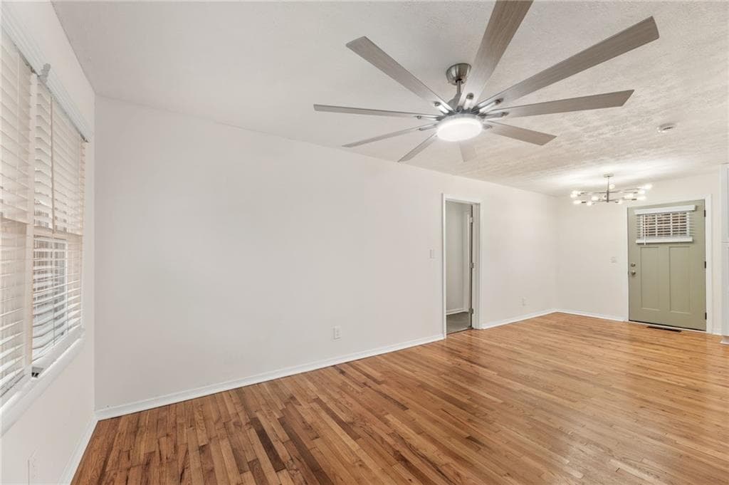 4 bedroom, 3 bathroom, 1,095 sq ft single family residence for sale at 876 Bolton Place, Atlanta, GA 30331 — photo 5