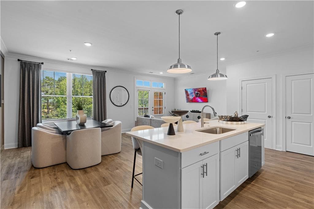 2 bedroom, 3 bathroom, 1,450 sq ft condominium for sale at 549 Belvedere Drive 13, Alpharetta, GA 30022 — photo 2