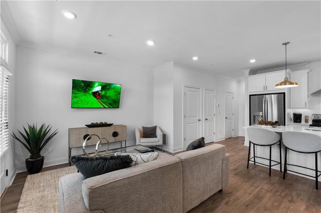 2 bedroom, 3 bathroom, 1,450 sq ft condominium for sale at 549 Belvedere Drive 13, Alpharetta, GA 30022 — photo 8