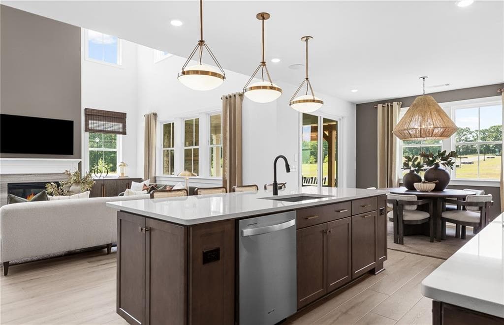 5 bedroom, 5 bathroom, 3,119 sq ft single family residence for sale at 115 Nash Drive, Fayetteville, GA 30215 — photo 6