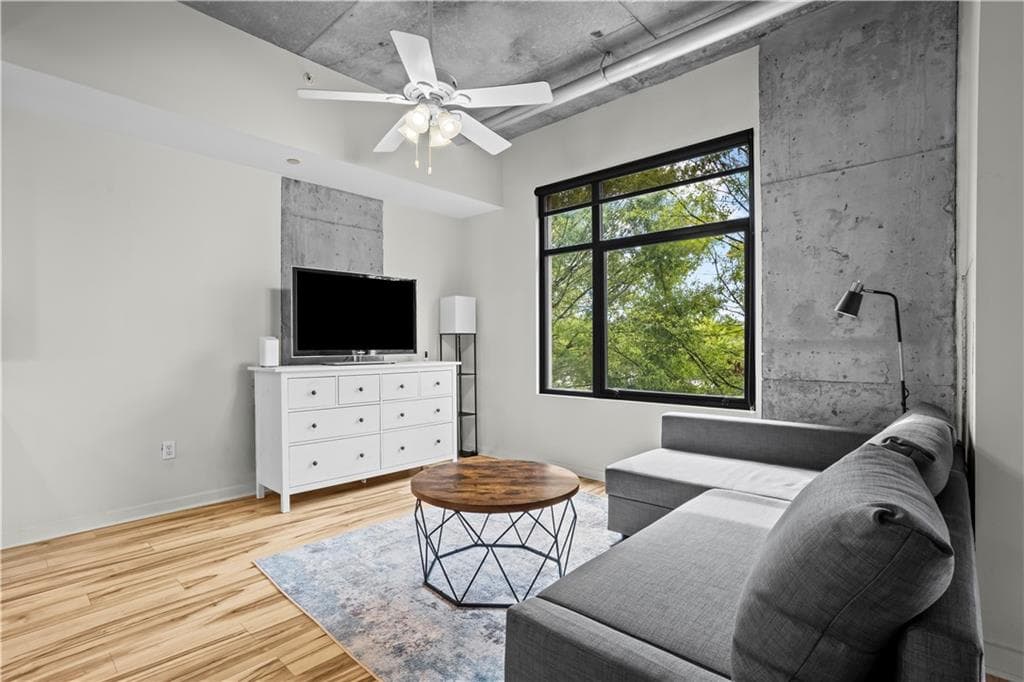 1 bedroom, 1 bathroom, 912 sq ft condominium for rent at 335 W Ponce De Leon Avenue 408, Decatur, GA 30030 for $2,000 a month — photo 10
