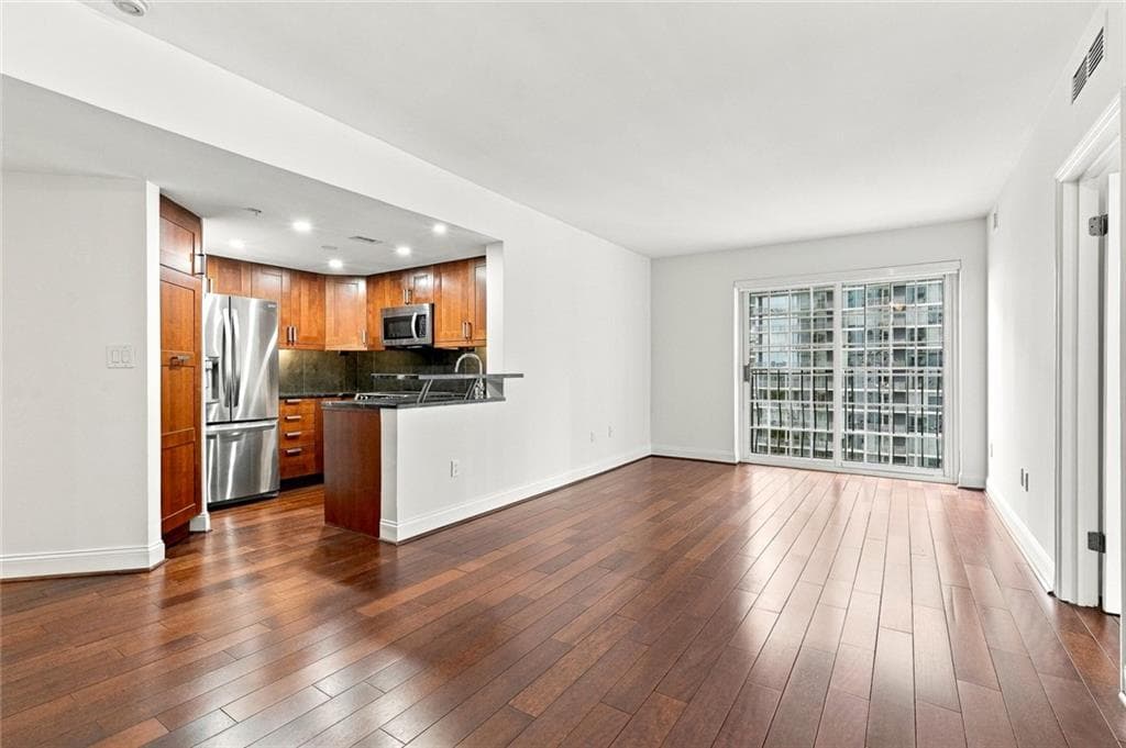 2 bedroom, 2 bathroom, 1,007 sq ft condominium for sale at 199 14th Street 1408, Atlanta, GA 30309 — photo 6
