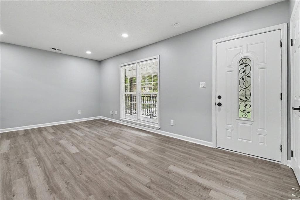 3 bedroom, 2 bathroom, 1,050 sq ft single family residence for sale at 2676 Beacon Drive, Atlanta, GA 30349 — photo 5