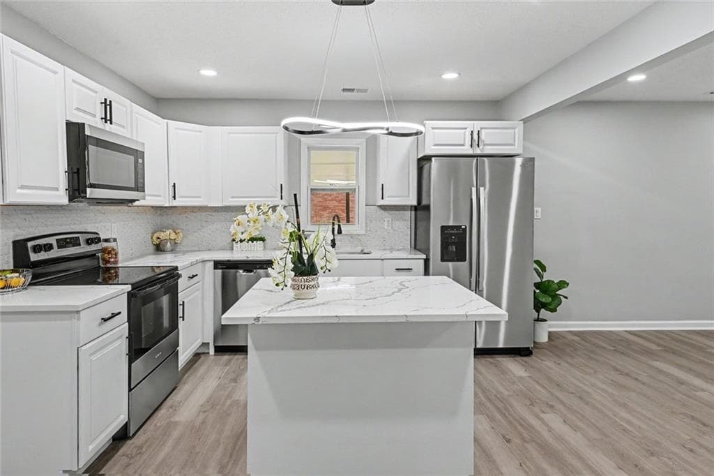 3 bedroom, 2 bathroom, 1,050 sq ft single family residence for sale at 2676 Beacon Drive, Atlanta, GA 30349 — photo 8