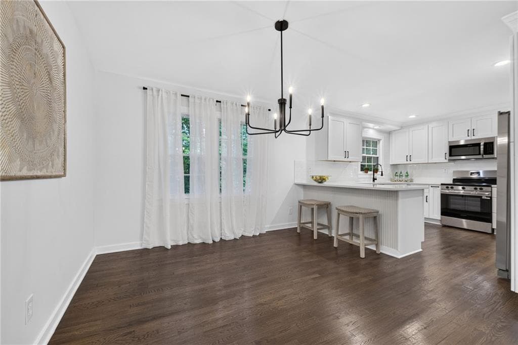 4 bedroom, 3 bathroom, 2,226 sq ft single family residence for sale at 2131 Chevy Chase Lane, Decatur, GA 30032 — photo 10