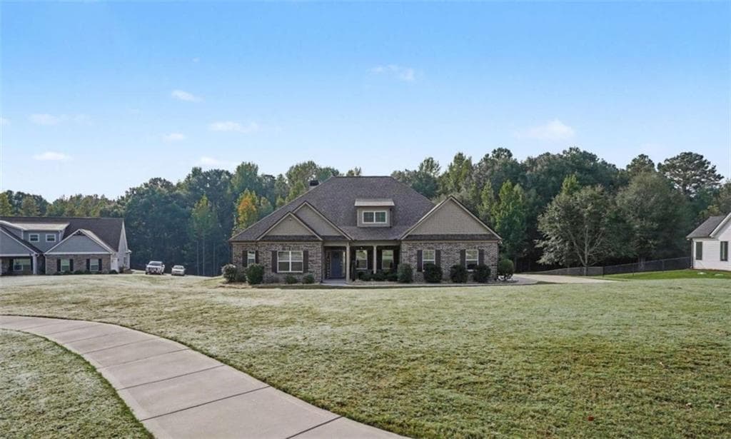 4 bedroom, 4 bathroom, 2,758 sq ft single family residence for sale at 1135 Birchwood Drive, Griffin, GA 30224 — photo 2