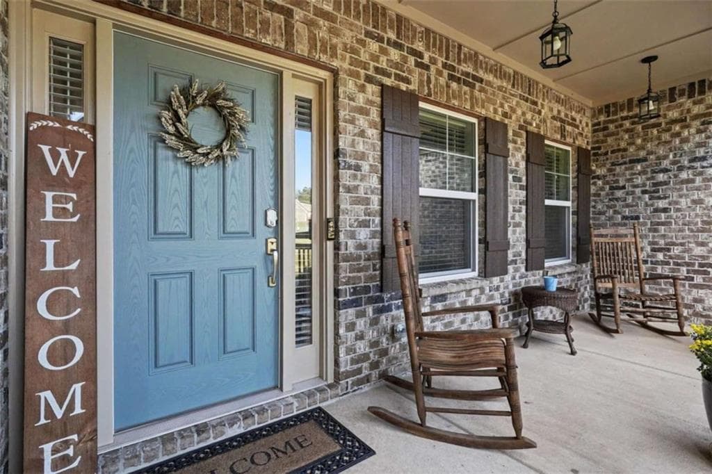 4 bedroom, 4 bathroom, 2,758 sq ft single family residence for sale at 1135 Birchwood Drive, Griffin, GA 30224 — photo 4