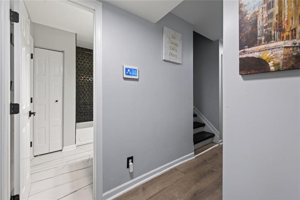 4 bedroom, 4 bathroom, 2,820 sq ft condominium for sale at 1039 Mariners Court, Stone Mountain, GA 30083 — photo 3