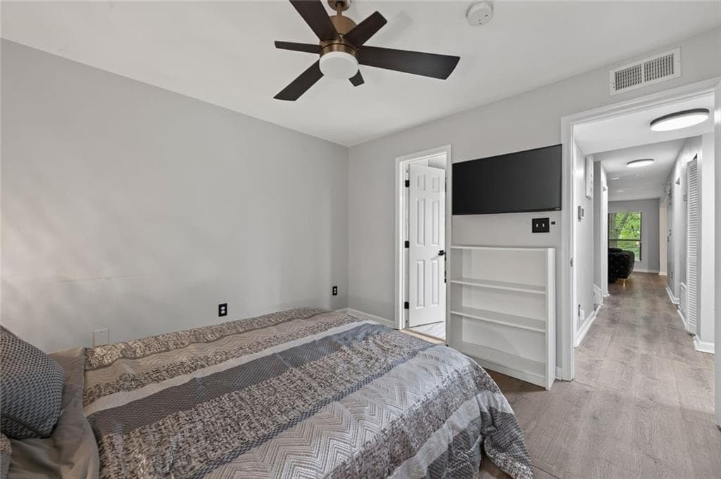 4 bedroom, 4 bathroom, 2,820 sq ft condominium for sale at 1039 Mariners Court, Stone Mountain, GA 30083 — photo 5