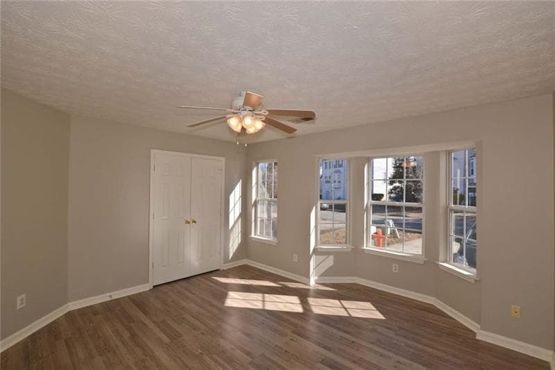 3 bedroom, 2 bathroom, 1,618 sq ft townhouse for rent at 1281 Pointe Drive, Lawrenceville, GA 30044 for $1,900 a month — photo 4