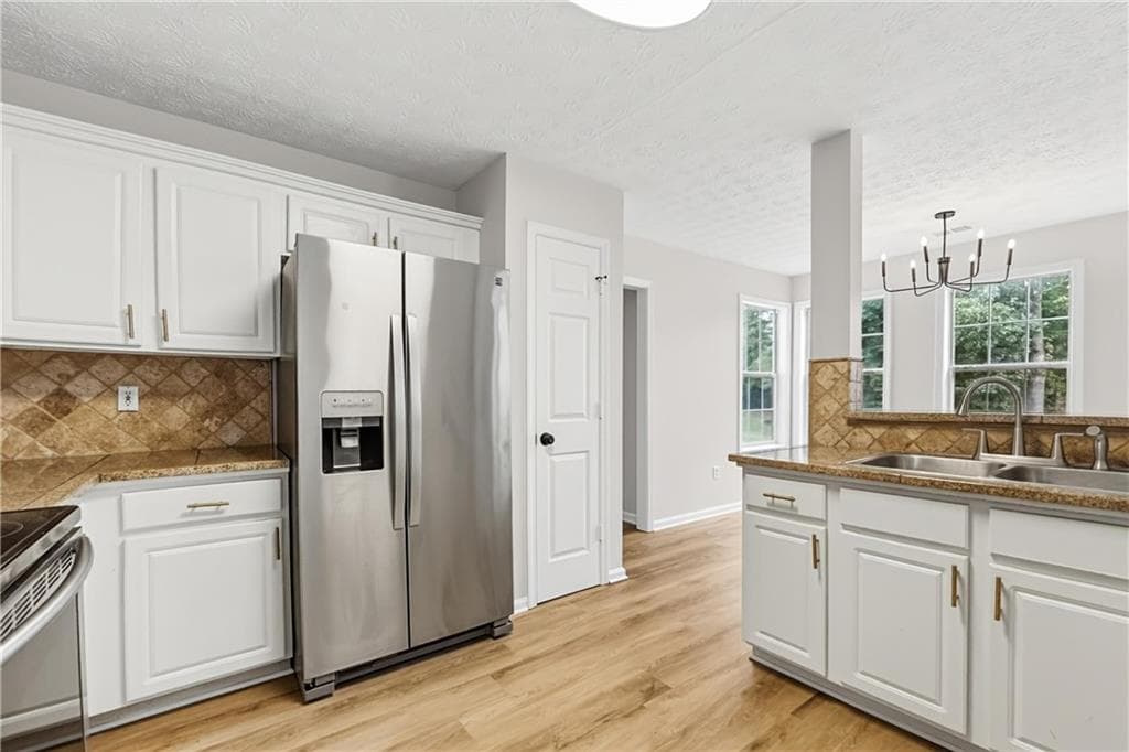 4 bedroom, 3 bathroom, 2,694 sq ft single family residence for sale at 175 Championship Court, Fayetteville, GA 30215 — photo 8