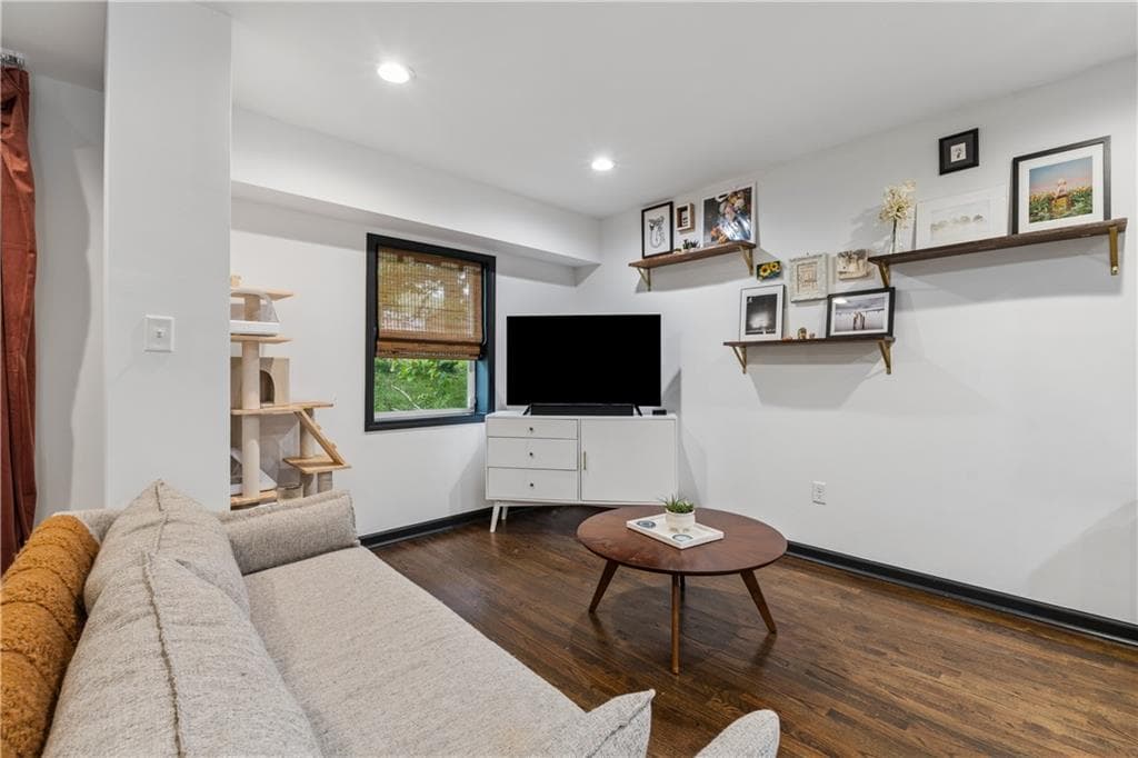 3 bedroom, 2 bathroom, 1,701 sq ft single family residence for sale at 2127 Garden Circle, Decatur, GA 30032 — photo 5