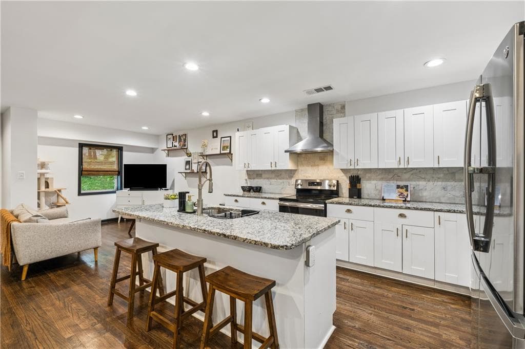 3 bedroom, 2 bathroom, 1,701 sq ft single family residence for sale at 2127 Garden Circle, Decatur, GA 30032 — photo 9