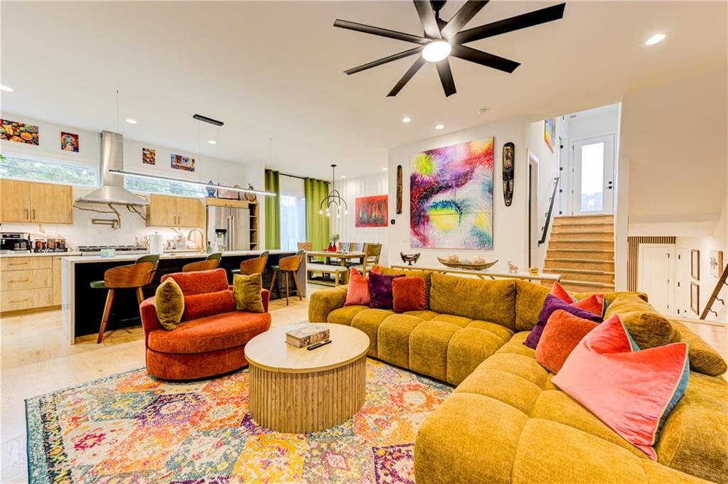 5 bedroom, 5 bathroom, 2,713 sq ft townhouse for sale at 10 Moreland, Atlanta, GA 30307 — photo 7