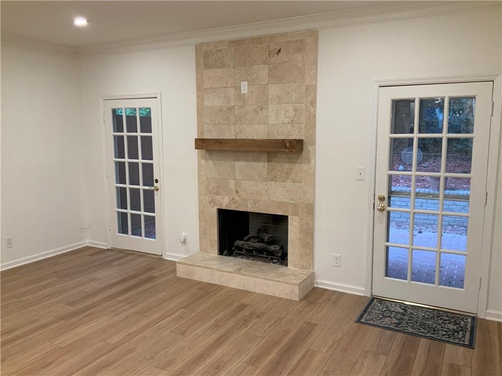 2 bedroom, 3 bathroom, 1,602 sq ft condominium for sale at 5440 Chemin De Vie, Sandy Springs, GA 30342 — photo 4