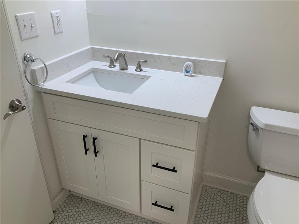 2 bedroom, 3 bathroom, 1,602 sq ft condominium for sale at 5440 Chemin De Vie, Sandy Springs, GA 30342 — photo 8