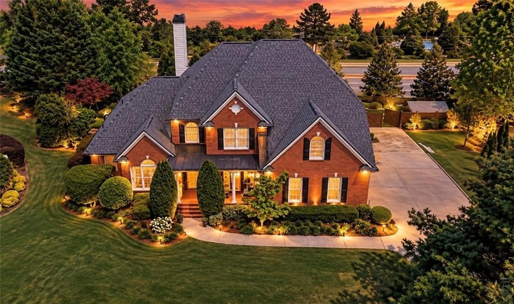 6 bedroom, 5 bathroom, 5,615 sq ft single family residence for sale at 5320 Brookglen Court Court, Cumming, GA 30040 — photo 3