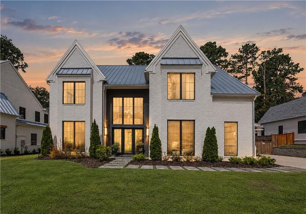 5 bedroom, 5 bathroom, 5,434 sq ft single family residence for sale at 450 Allyson Circle, Alpharetta, GA 30009 — photo 1 of 57