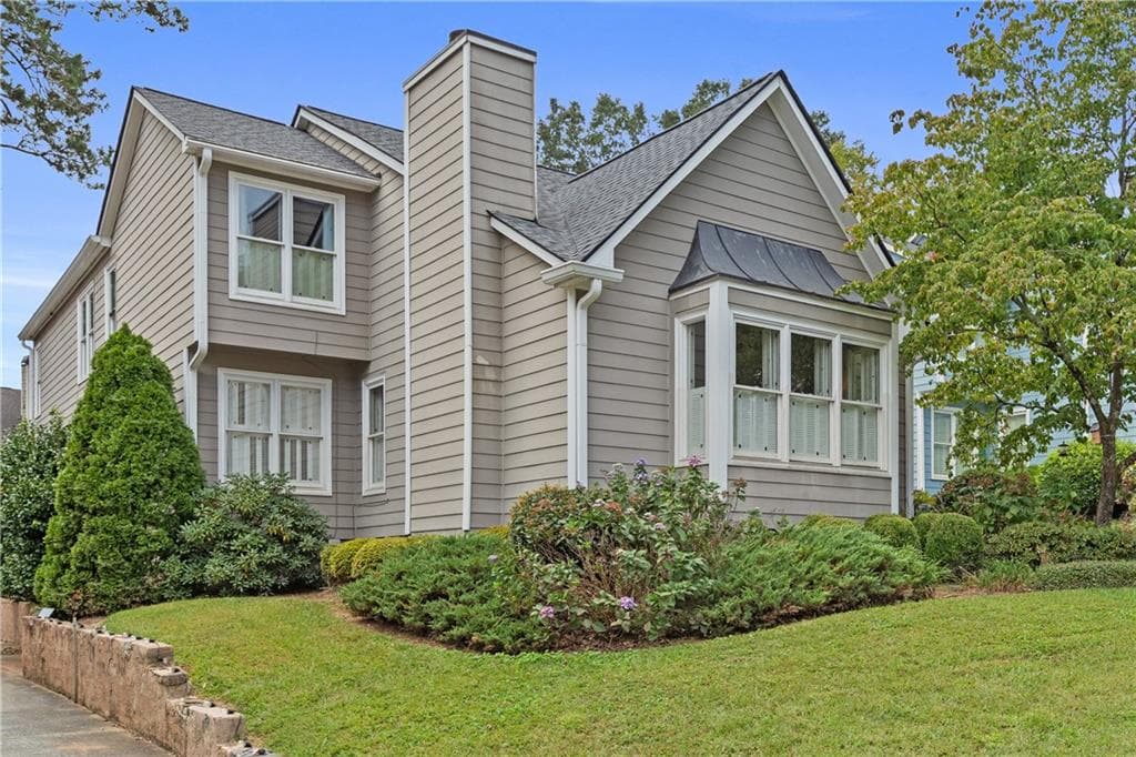 3 bedroom, 3 bathroom, 2,212 sq ft single family residence for sale at 1055 Club Place, Atlanta, GA 30319 — photo 1 of 34