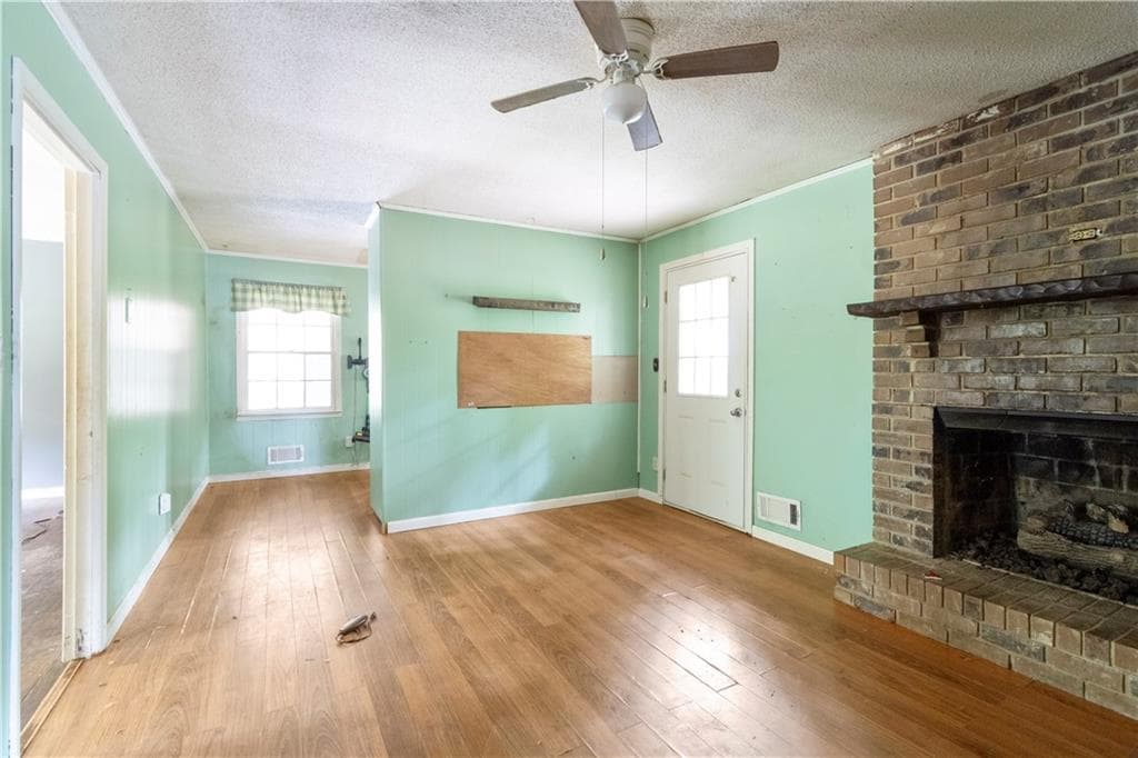 3 bedroom, 2 bathroom, 1,365 sq ft single family residence for sale at 2255 Williams Lane, Cumming, GA 30028 — photo 10