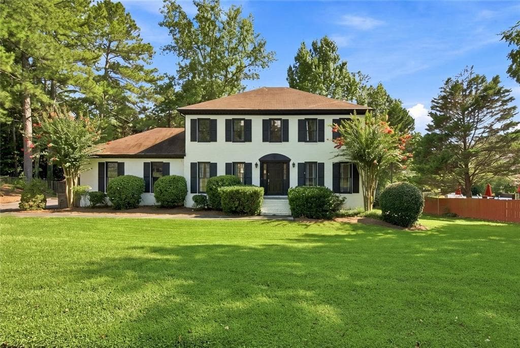 5 bedroom, 3 bathroom, 3,048 sq ft single family residence for rent at 1494 Oak Springs Drive, Marietta, GA 30066 for $3,500 a month — photo 2