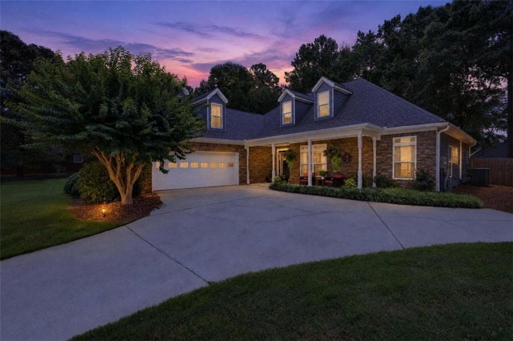 3 bedroom, 2 bathroom, 2,423 sq ft single family residence for sale at 135 Clear Spring Lane, Oxford, GA 30054 — photo 2