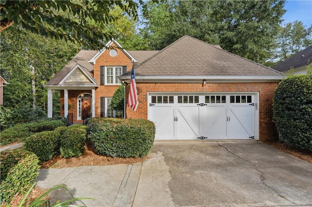 3 bedroom, 3 bathroom, 3,139 sq ft single family residence for sale at 121 Red Oak Lane, Alpharetta, GA 30009