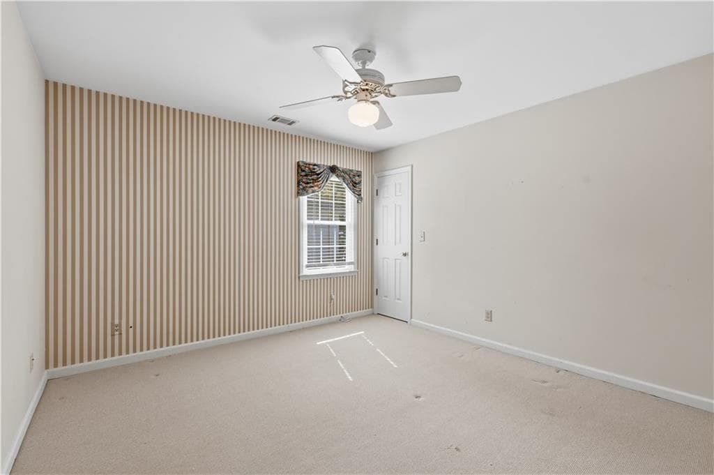 3 bedroom, 3 bathroom, 3,139 sq ft single family residence for sale at 121 Red Oak Lane, Alpharetta, GA 30009 — photo 9