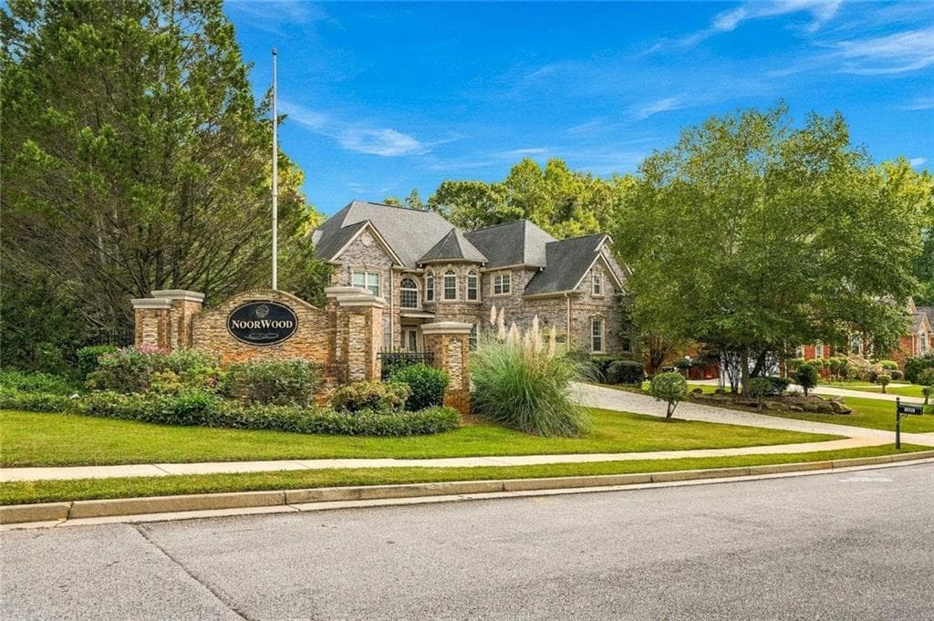 5 bedroom, 5 bathroom, 5,860 sq ft single family residence for rent at 101 Norwood drive, Stockbridge, GA 30281 for $5,500 a month — photo 3