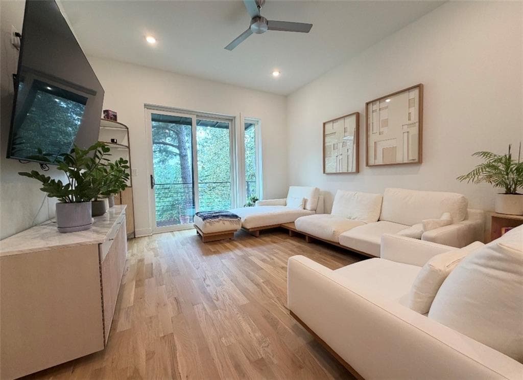 2 bedroom, 3 bathroom, 1,438 sq ft townhouse for rent at 2199 Lenox Road, Atlanta, GA 30324 for $3,200 a month — photo 2