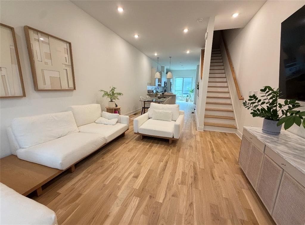 2 bedroom, 3 bathroom, 1,438 sq ft townhouse for rent at 2199 Lenox Road, Atlanta, GA 30324 for $3,200 a month — photo 5