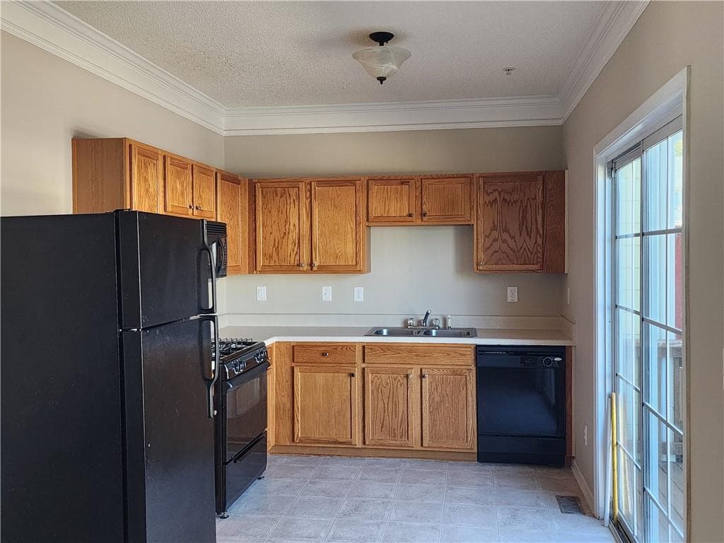 2 bedroom, 3 bathroom, 1,870 sq ft townhouse for rent at 606 Market Place Lane, Woodstock, GA 30188 for $2,050 a month — photo 7
