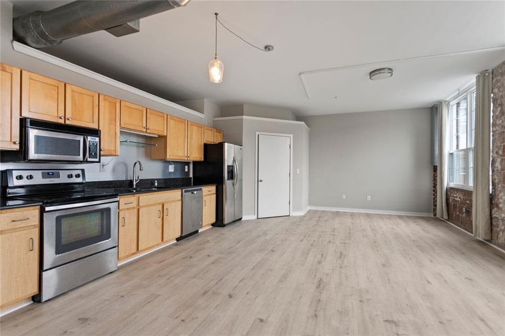 1 bedroom, 1 bathroom, 852 sq ft condominium for rent at 800 Peachtree Street 8514, Atlanta, GA 30308 for $1,750 a month — photo 7