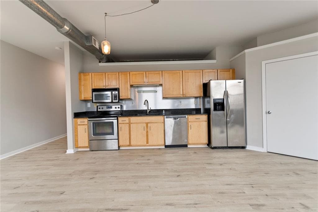 1 bedroom, 1 bathroom, 852 sq ft condominium for rent at 800 Peachtree Street 8514, Atlanta, GA 30308 for $1,750 a month — photo 10