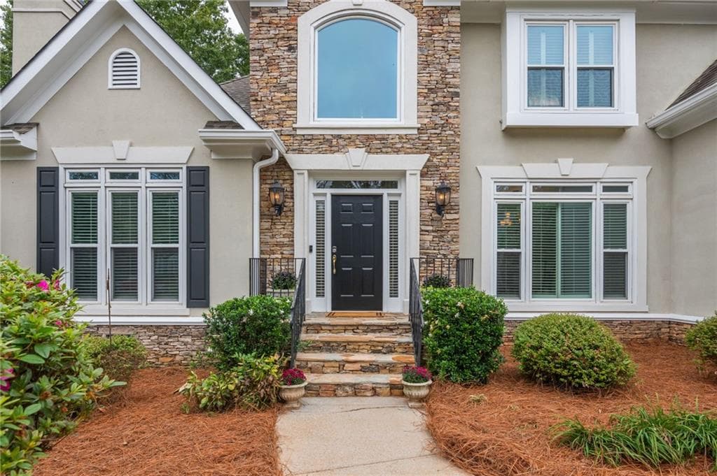 4 bedroom, 4 bathroom, 3,265 sq ft single family residence for sale at 365 Devereux Downs, Roswell, GA 30075 — photo 2