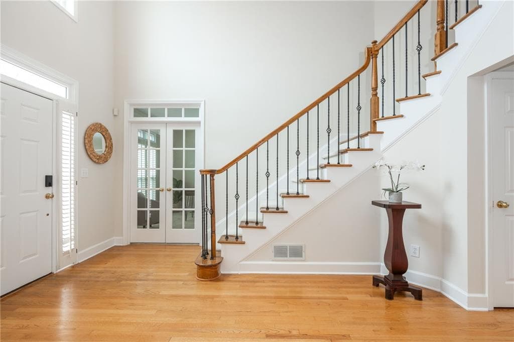 4 bedroom, 4 bathroom, 3,265 sq ft single family residence for sale at 365 Devereux Downs, Roswell, GA 30075 — photo 4