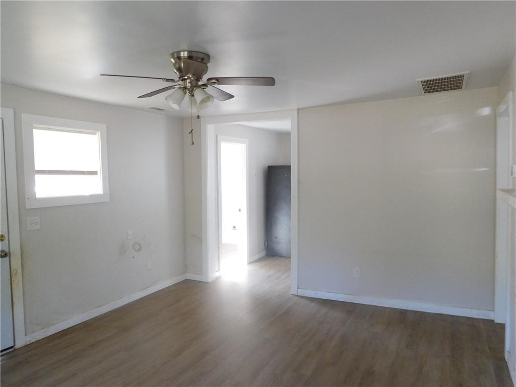 2 bedroom, 1 bathroom, 790 sq ft single family residence for sale at 102 Hosea Street, Rome, GA 30161 — photo 3