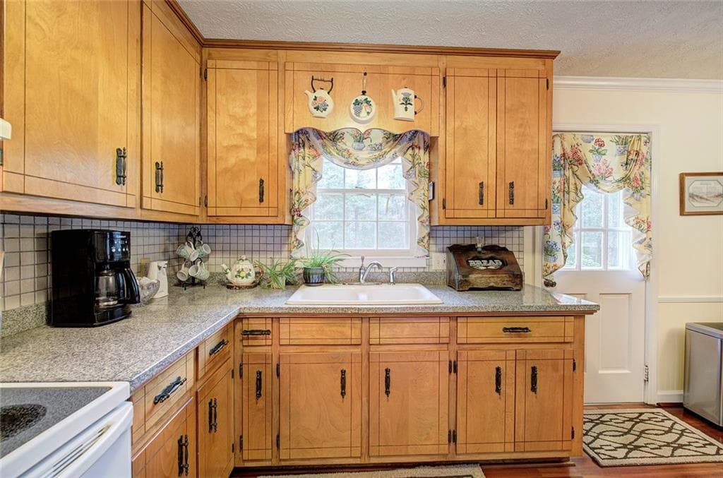 3 bedroom, 1 bathroom, 1,134 sq ft single family residence for sale at 255 State Highway 20 Spur, Cartersville, GA 30121 — photo 9