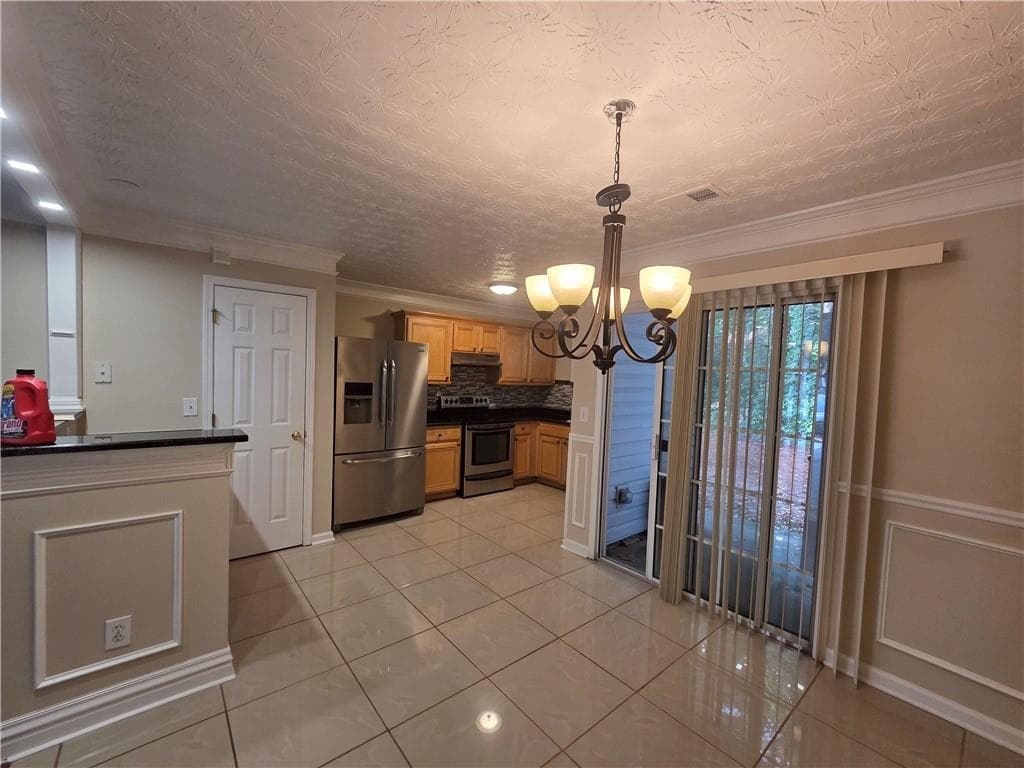 2 bedroom, 3 bathroom, 1,380 sq ft condominium for sale at 6467 Arbor Gate Drive 16, Mableton, GA 30126 — photo 6